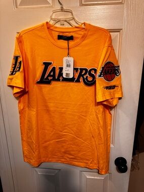 Pro standard lakers tee
